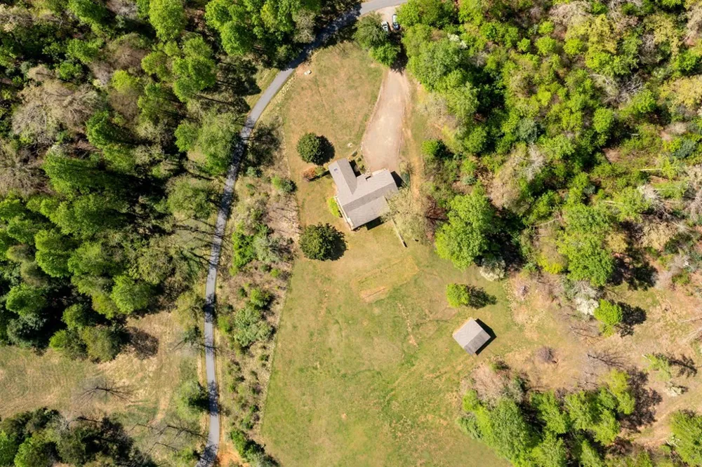 68 Countryside Lane Hayesville, NC 28904