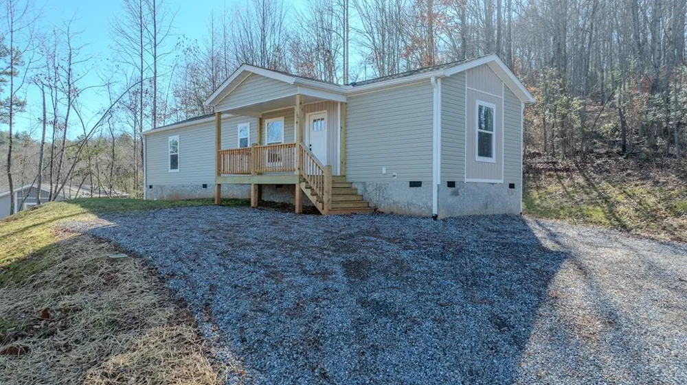 301 Loganberry Lane Hayesville, NC 28904