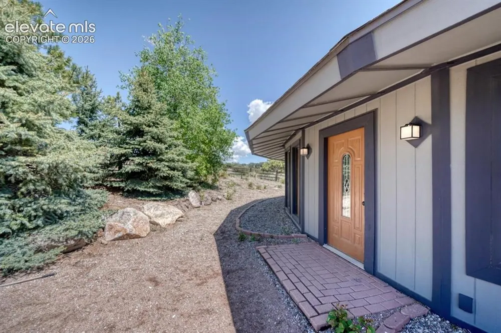 1115 County Road 319 Westcliffe, CO 81252