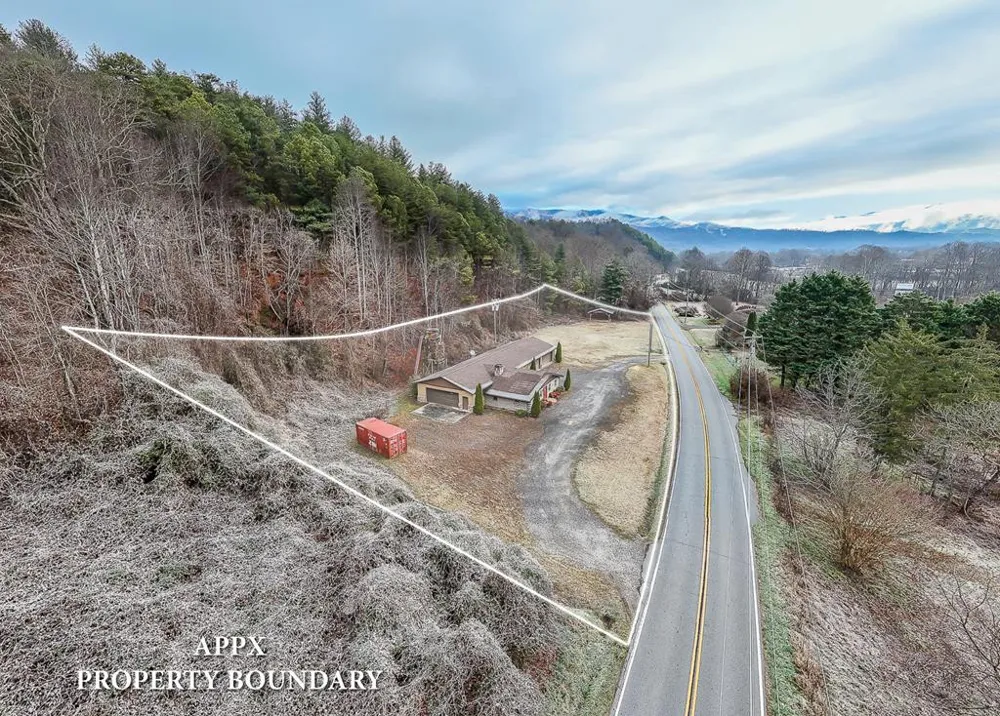 6785 Airport Road Andrews, NC 28901
