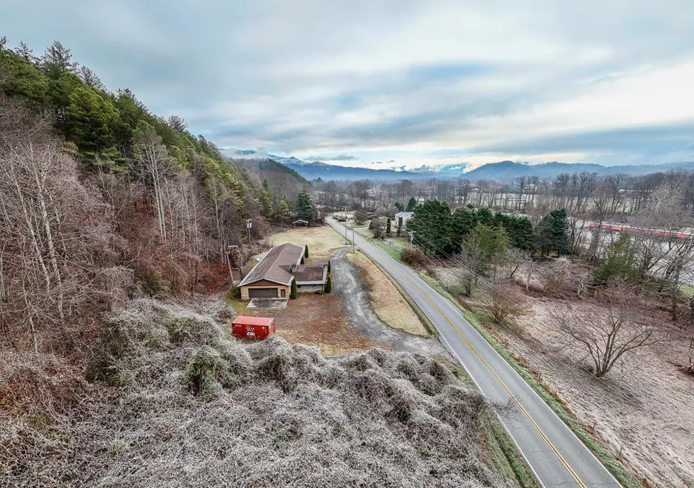 6785 Airport Road Andrews, NC 28901