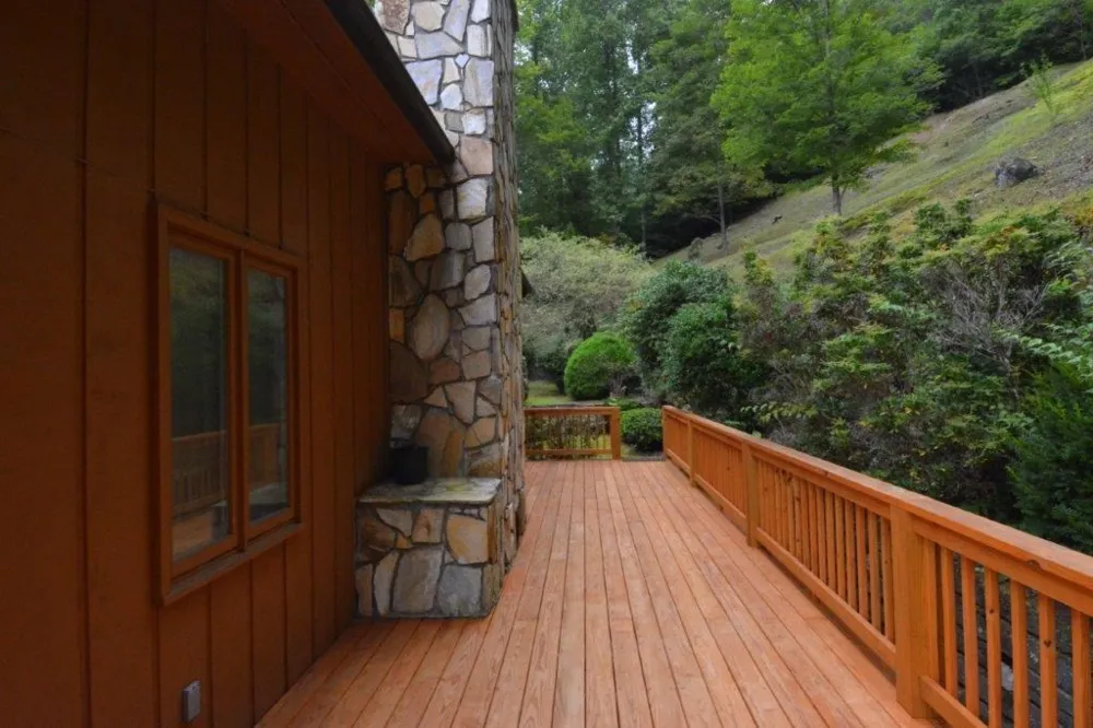 1620 E Buffalo Road Robbinsville, NC 28771