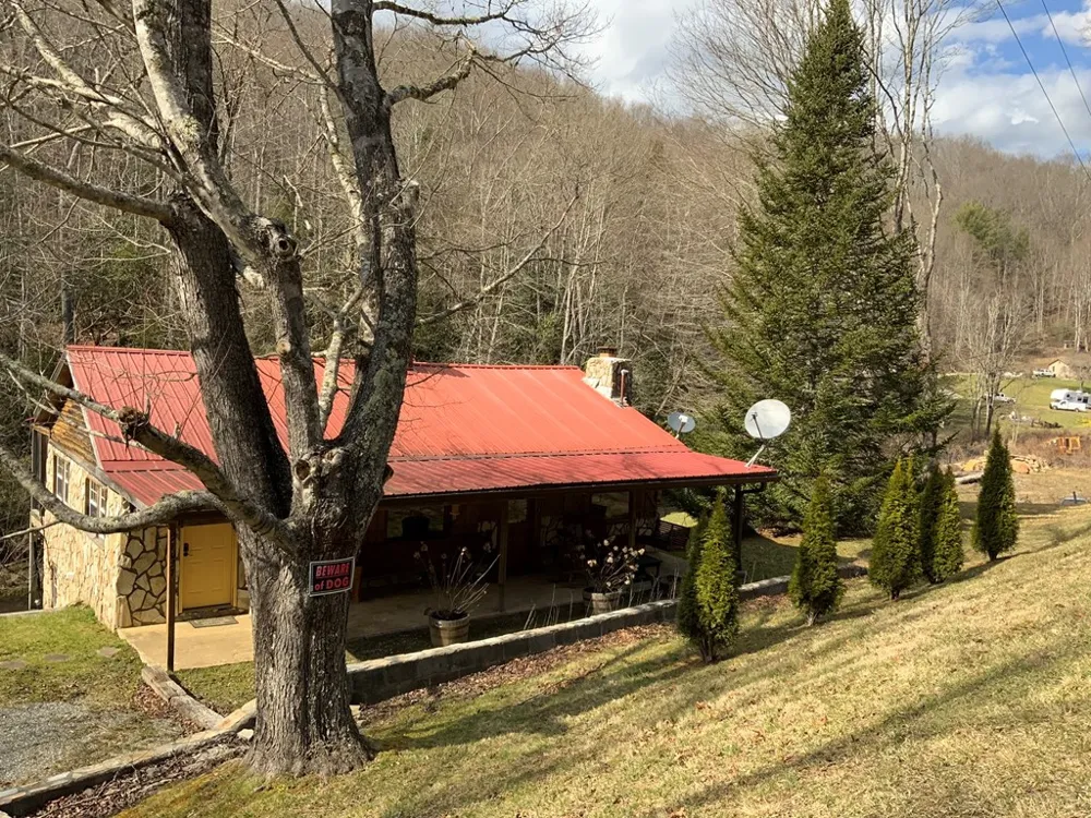 21027 Wayah Road Nantahala, NC 28781