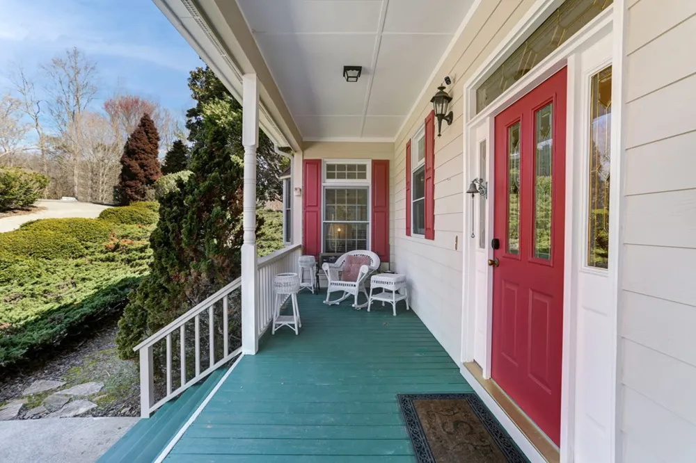 18 Foxfire Court Hayesville, NC 28904
