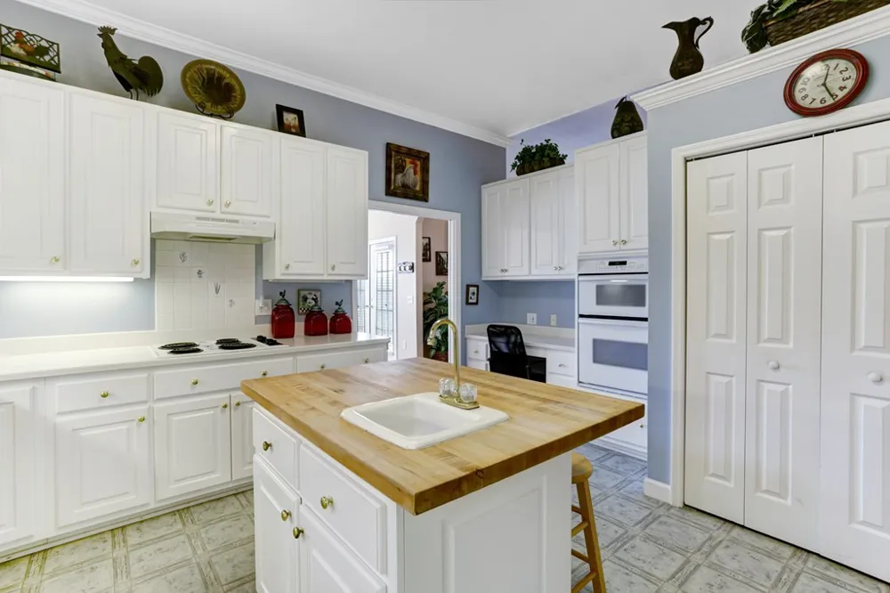 18 Foxfire Court Hayesville, NC 28904