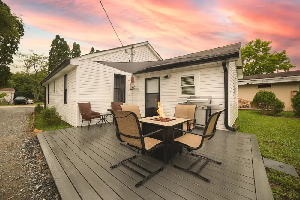 23 Cody Street Robbinsville, NC 28771