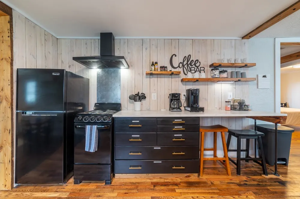 23 Cody Street Robbinsville, NC 28771