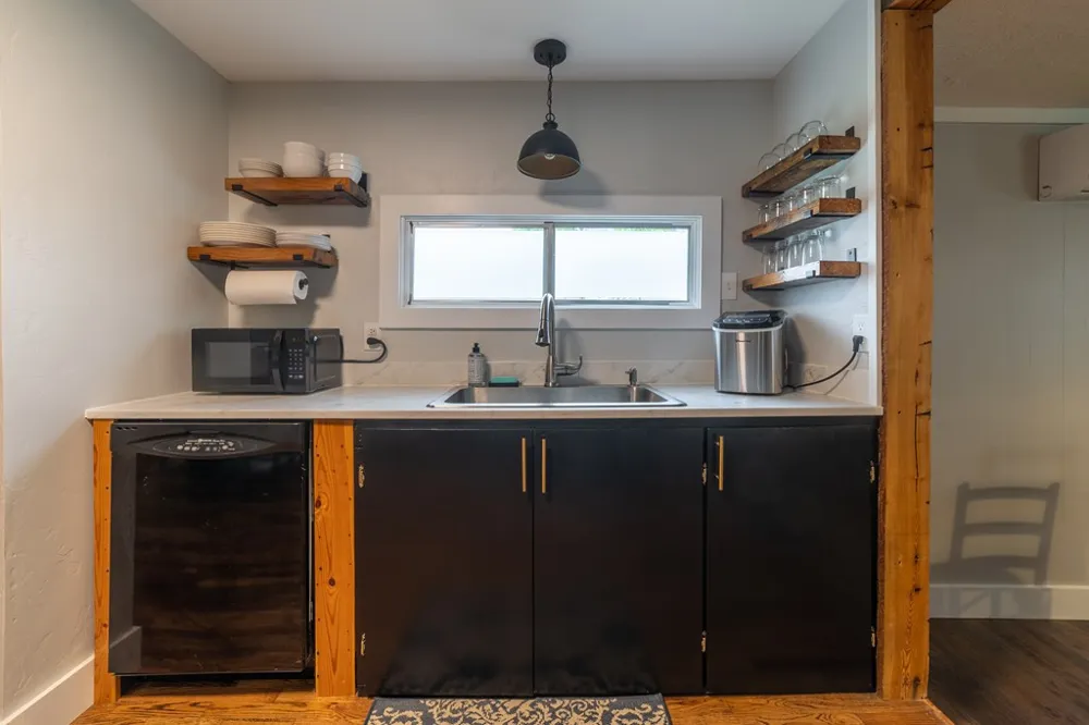 23 Cody Street Robbinsville, NC 28771