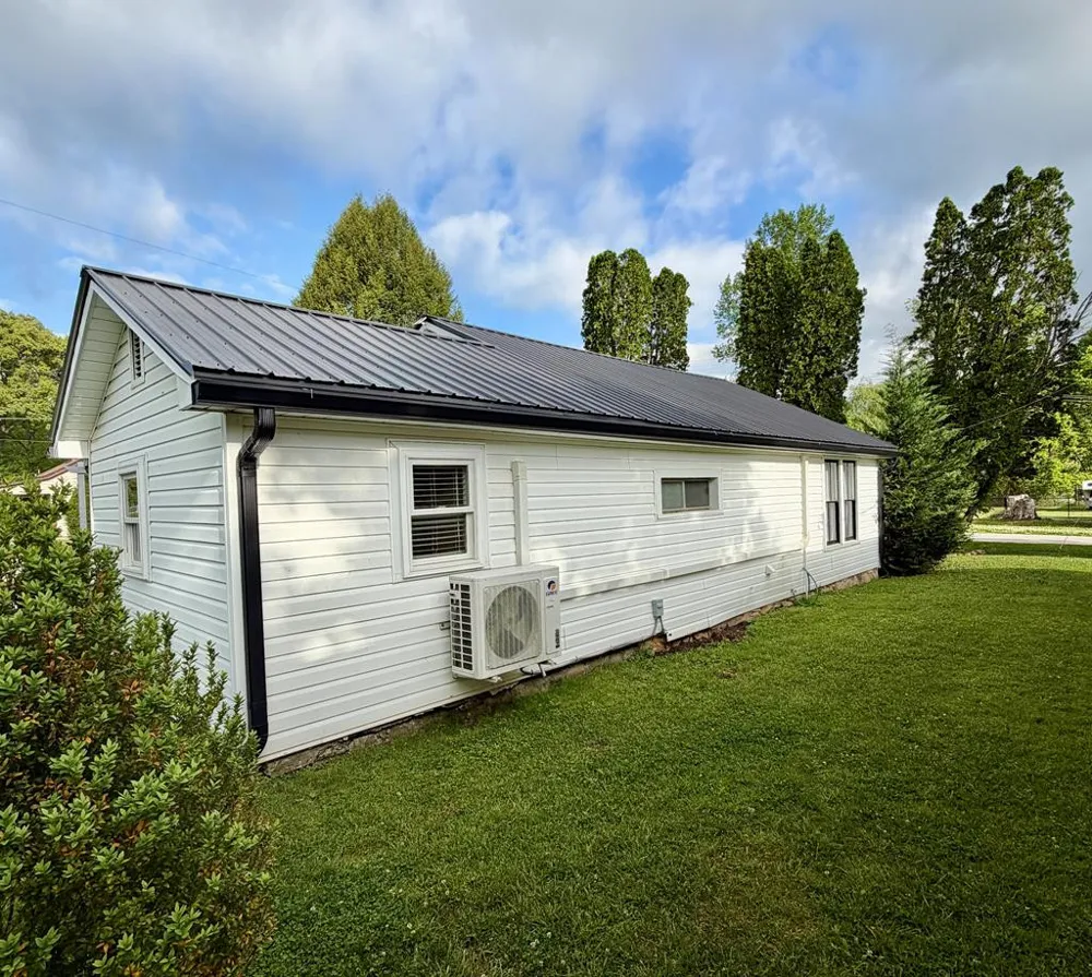 23 Cody Street Robbinsville, NC 28771