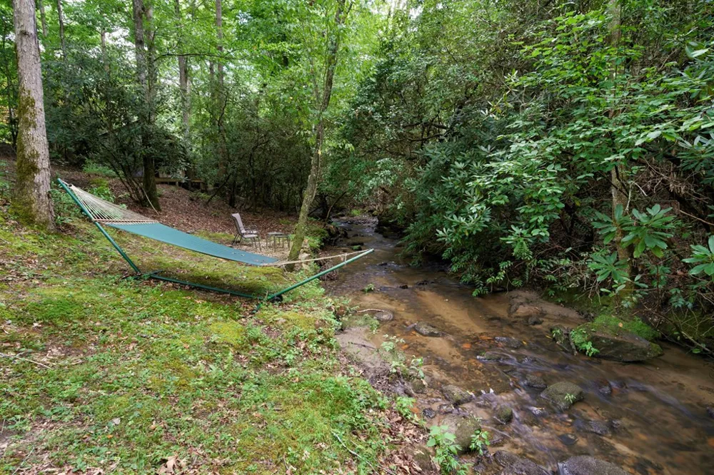 125 Jess Hooper Drive Hayesville, NC 28904