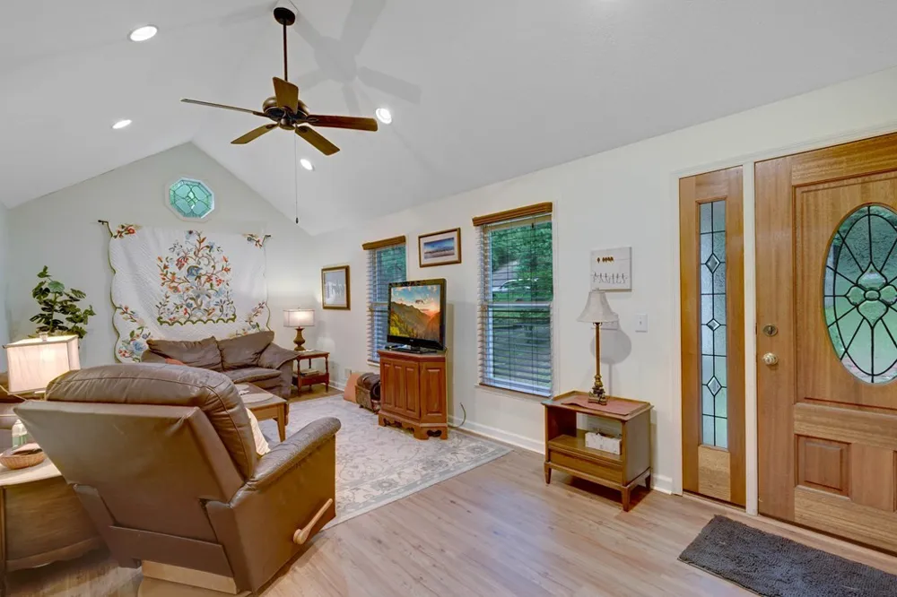 125 Jess Hooper Drive Hayesville, NC 28904