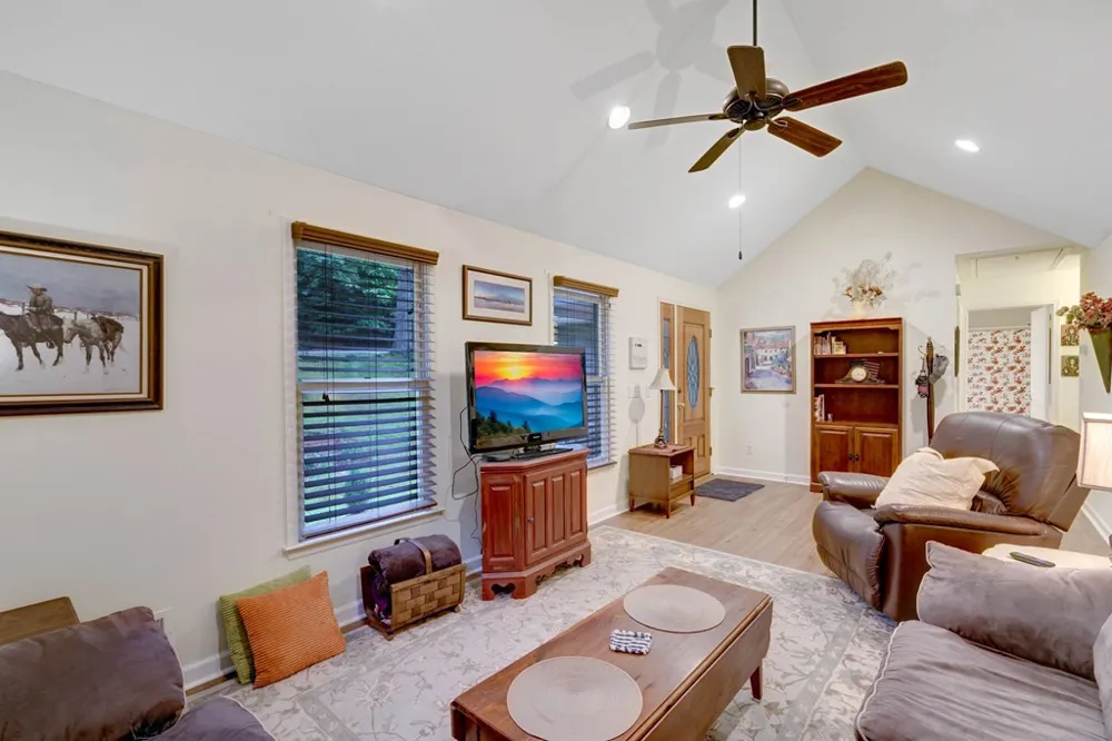 125 Jess Hooper Drive Hayesville, NC 28904
