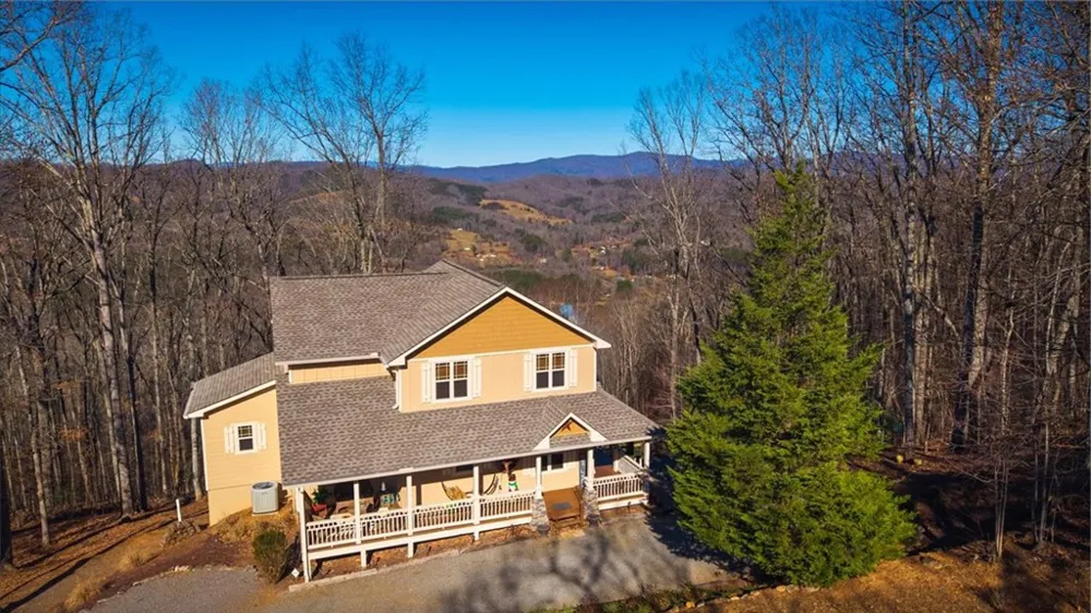 1706 Deer Valley Drive Warne, NC 28909