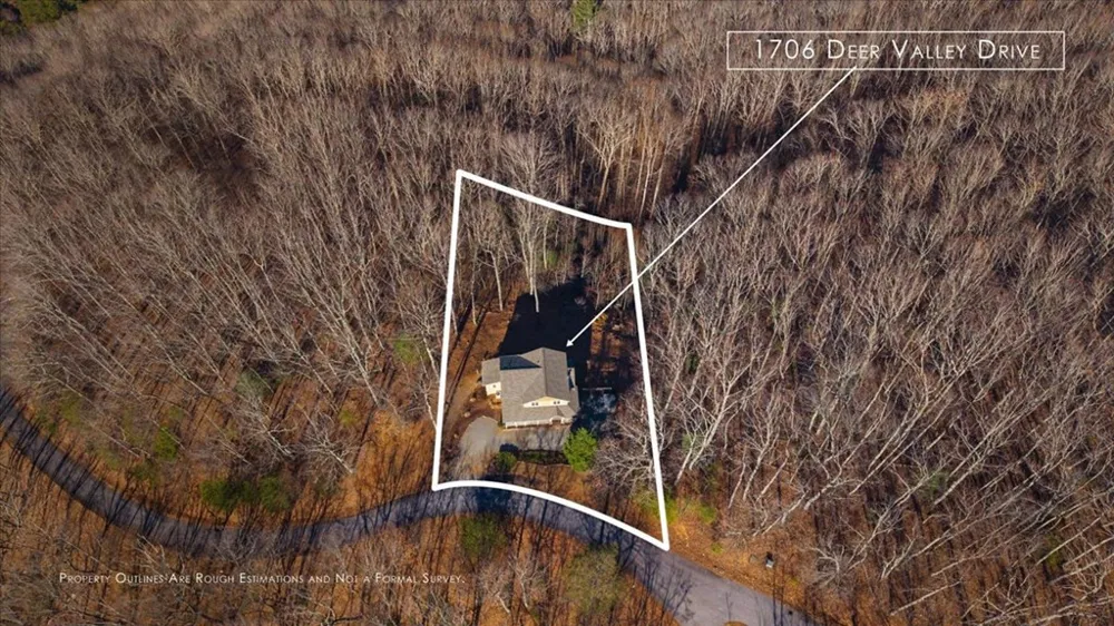 1706 Deer Valley Drive Warne, NC 28909