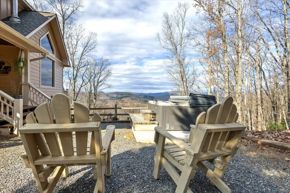 1706 Deer Valley Drive Warne, NC 28909