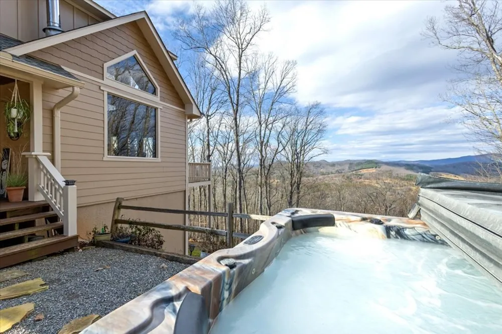 1706 Deer Valley Drive Warne, NC 28909