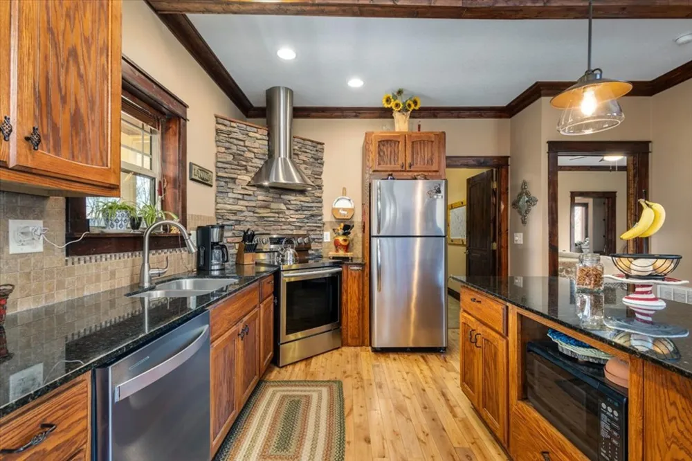 1706 Deer Valley Drive Warne, NC 28909