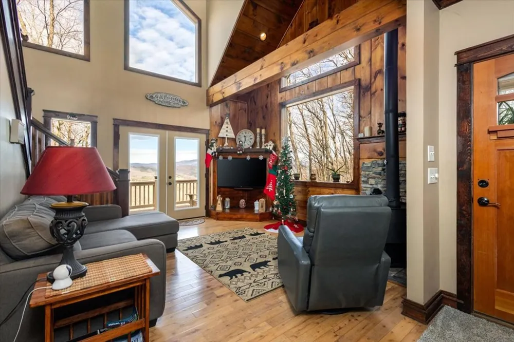 1706 Deer Valley Drive Warne, NC 28909