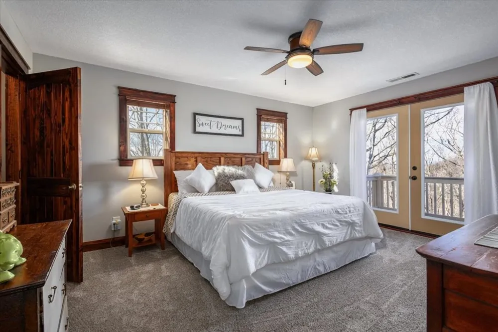 1706 Deer Valley Drive Warne, NC 28909