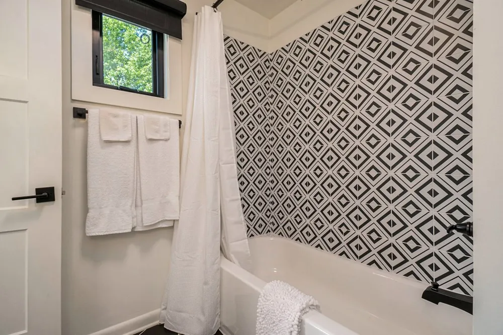 834 Lower Bell Creek Road Hiawassee, GA 30546