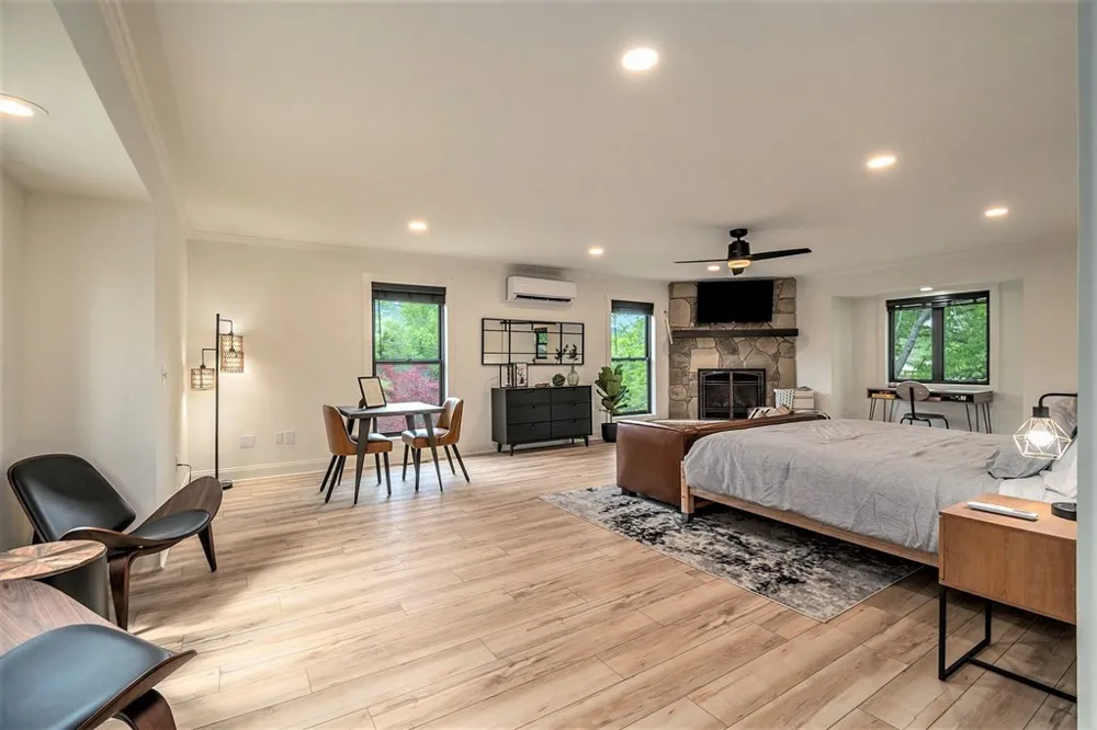 834 Lower Bell Creek Road Hiawassee, GA 30546
