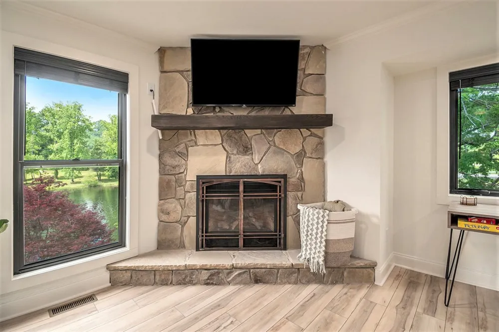 834 Lower Bell Creek Road Hiawassee, GA 30546