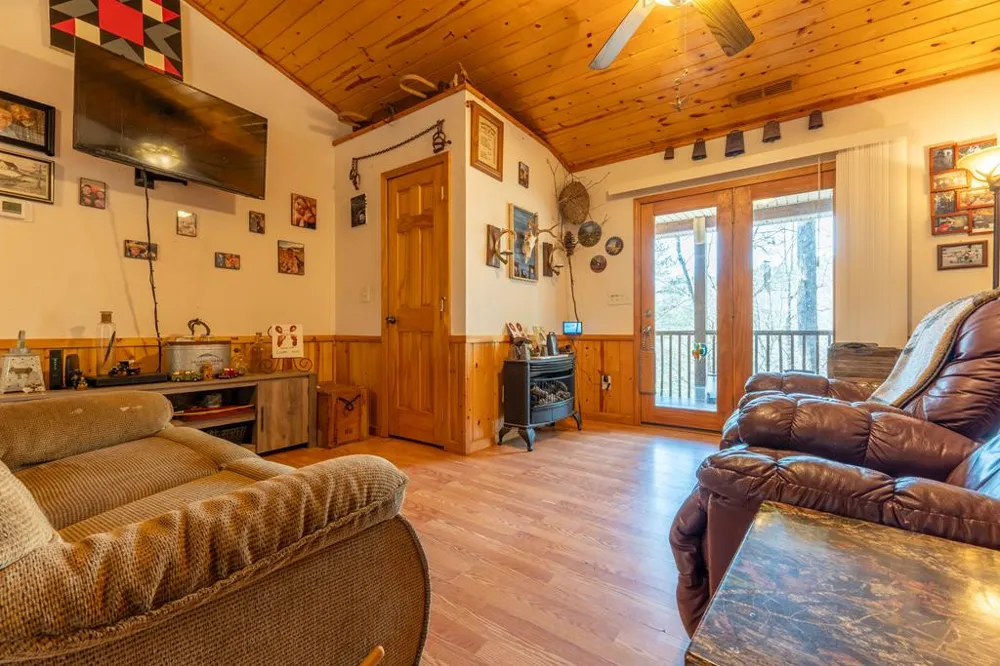 212 Pendergrass Road Marble, NC 28905