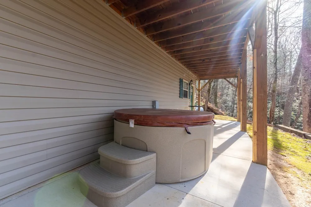 212 Pendergrass Road Marble, NC 28905