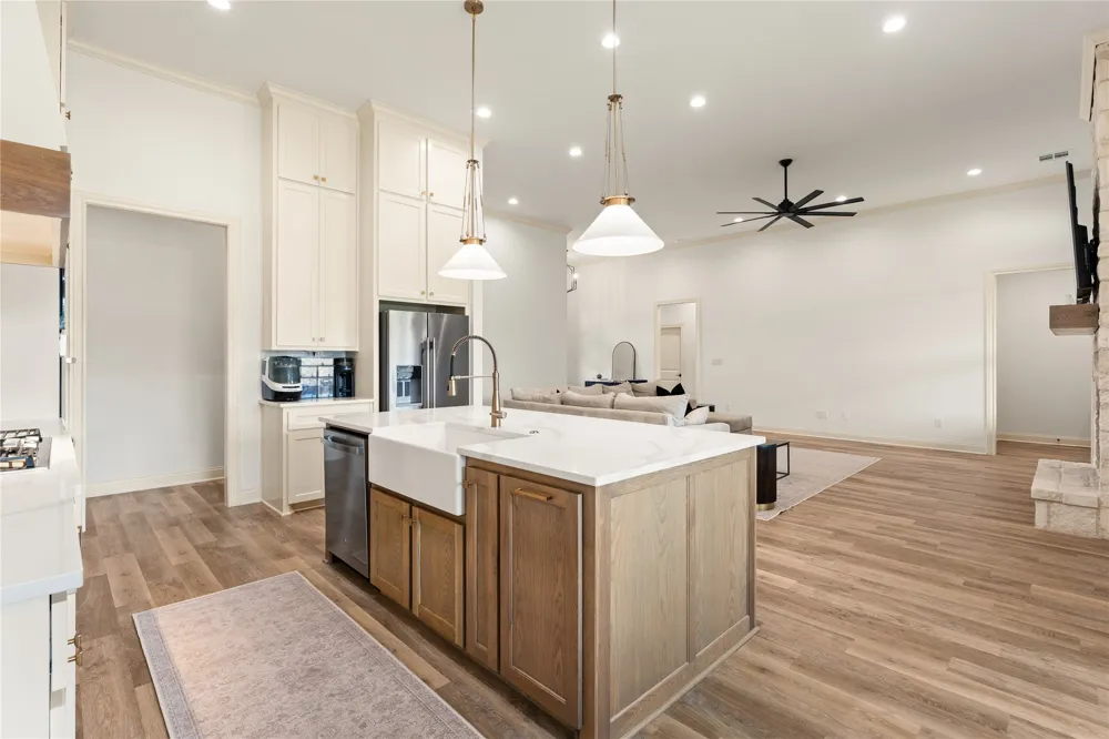 13076 Rainier Drive Woodway, TX 76712