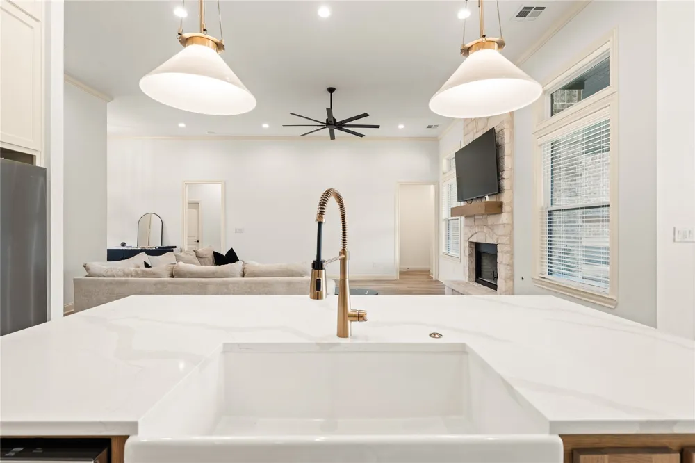 13076 Rainier Drive Woodway, TX 76712