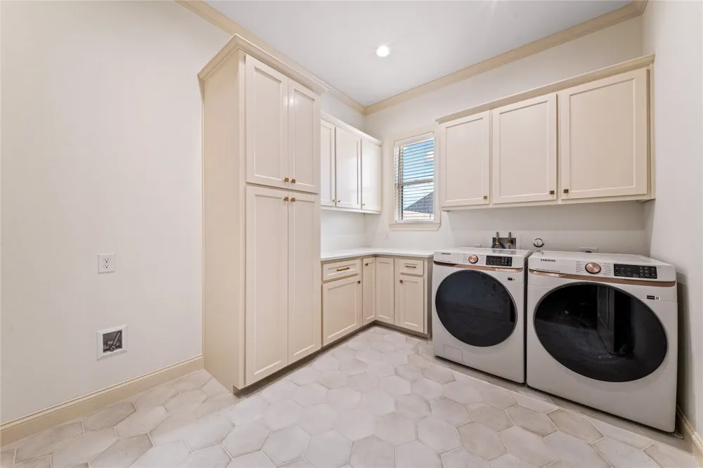 13076 Rainier Drive Woodway, TX 76712
