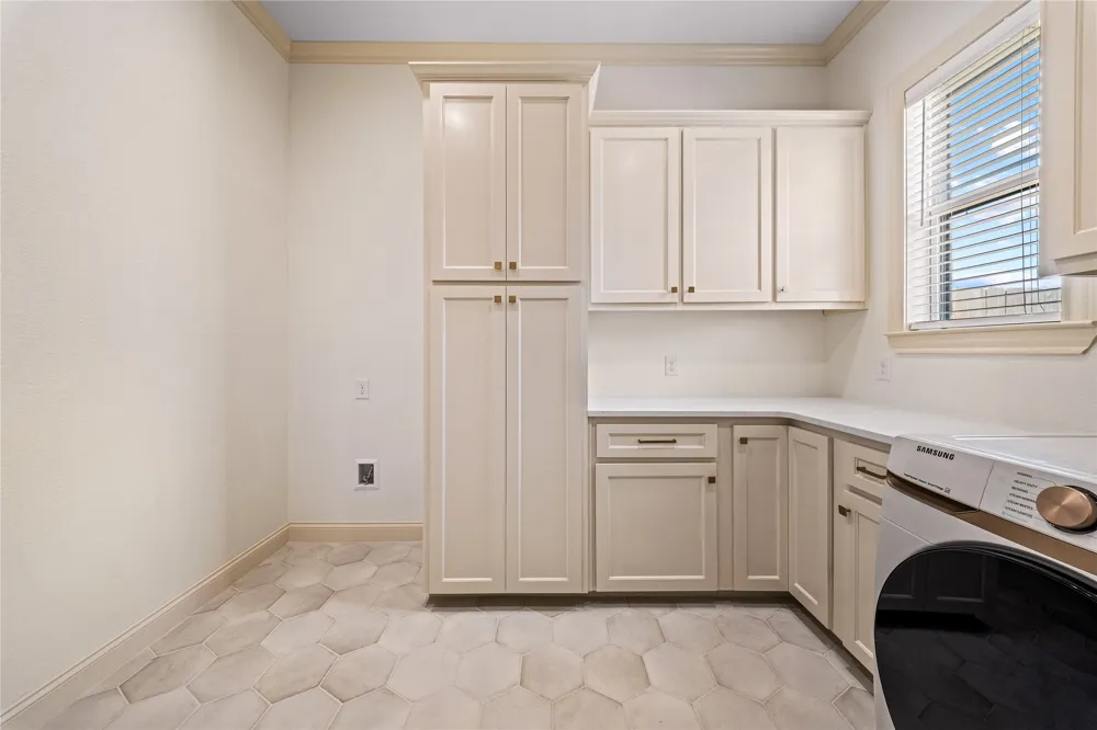 13076 Rainier Drive Woodway, TX 76712