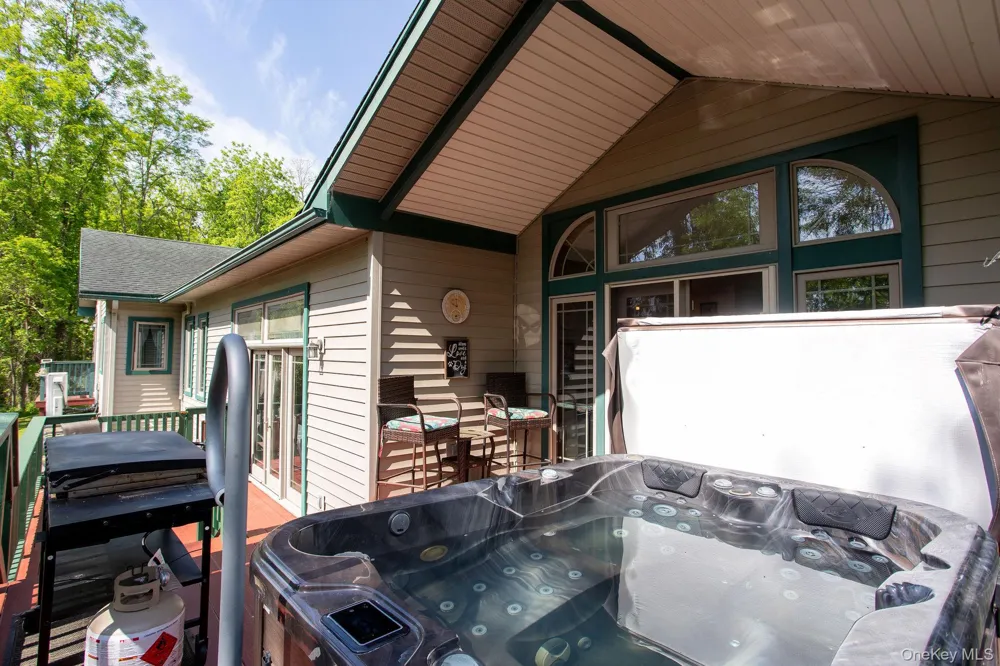 22 Noble Street Coxsackie, NY 12051