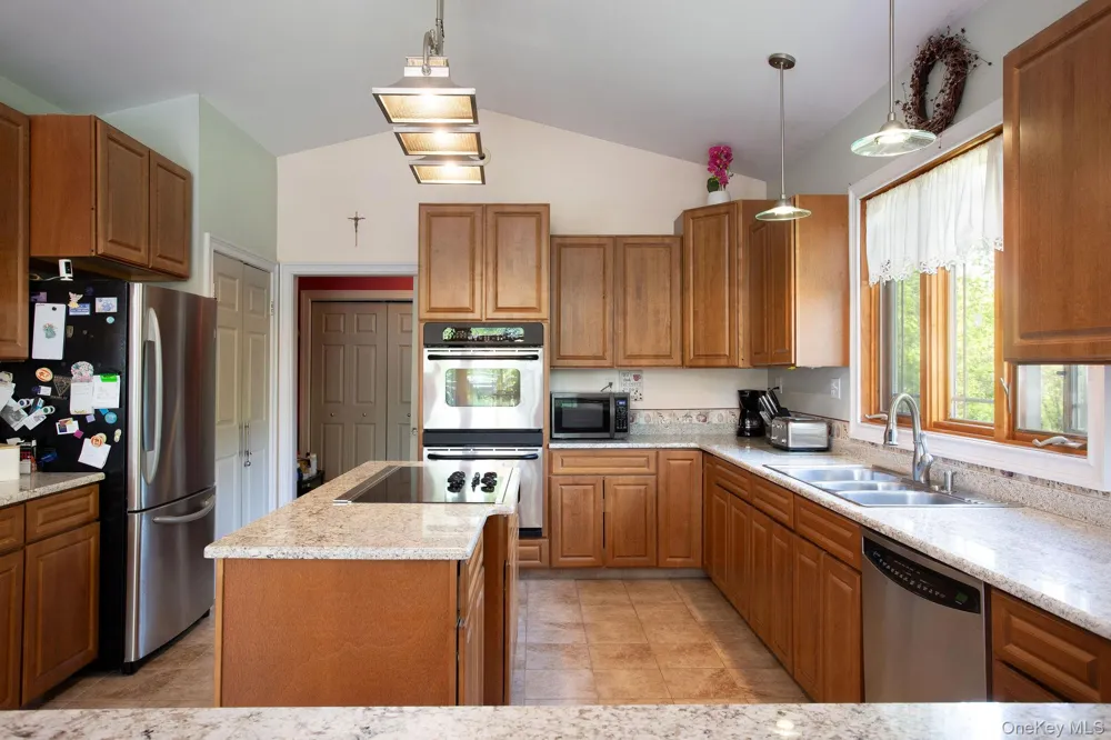 22 Noble Street Coxsackie, NY 12051