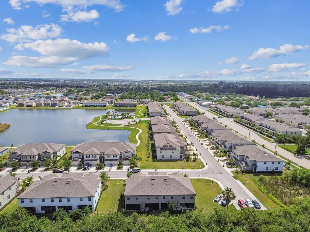 633 ROYAL EMPRESS DRIVE Ruskin, FL 33570