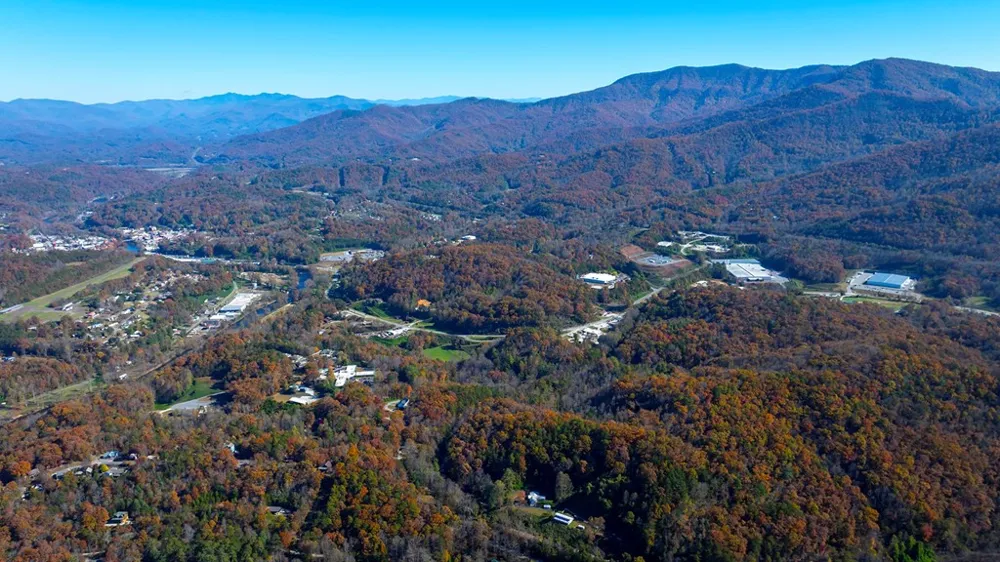 173&130 Edwards Cove Road Bryson City, NC 28713