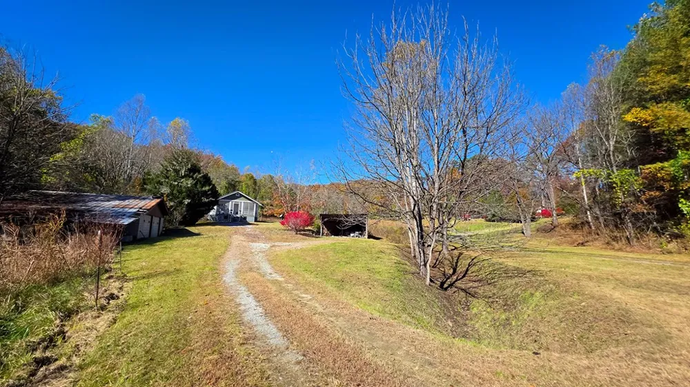 173&130 Edwards Cove Road Bryson City, NC 28713