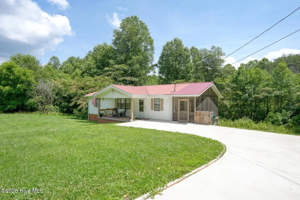 643 Number 20 Mine Road Blue Ridge, GA 30555