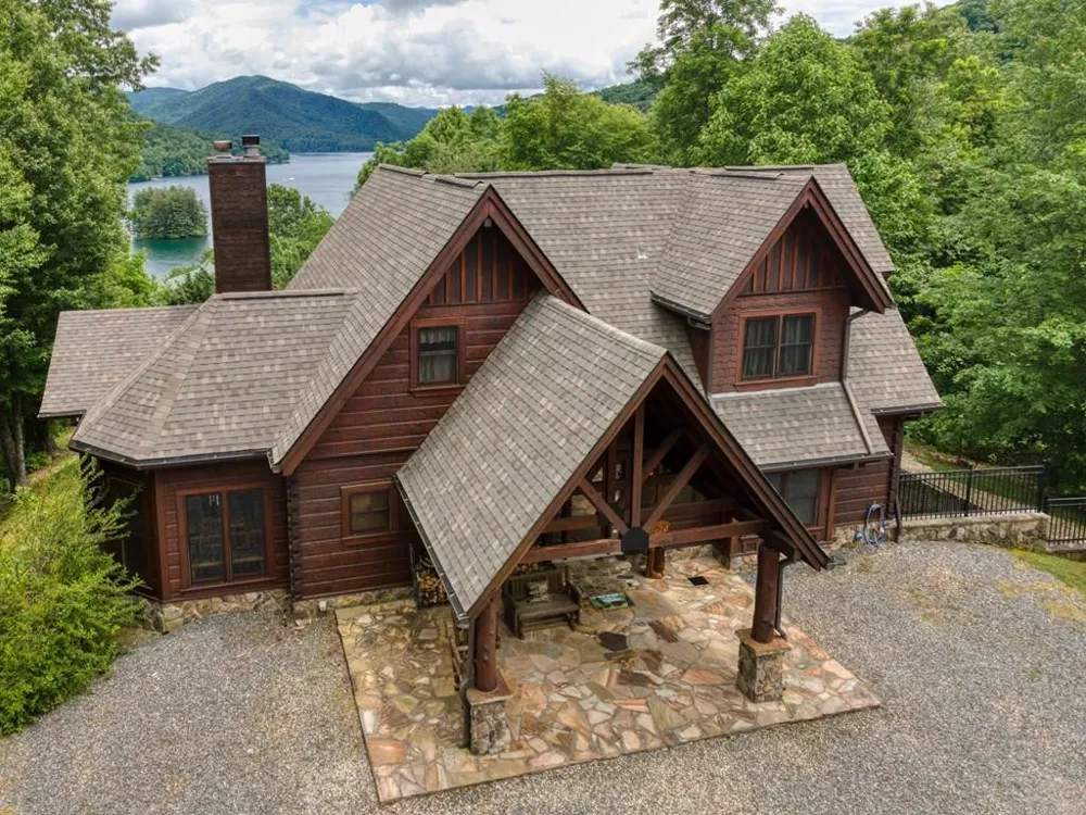 769 Indian Lake Road Topton, NC 28781