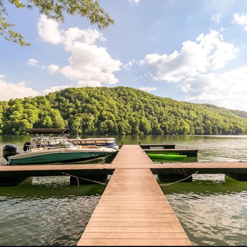 769 Indian Lake Road Topton, NC 28781