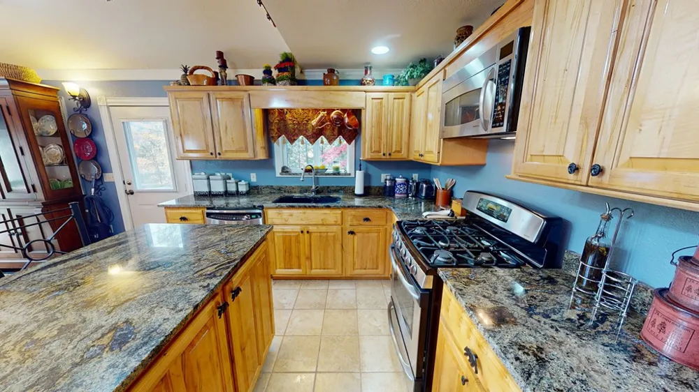 52 Bear Track Road Andrews, NC 28901