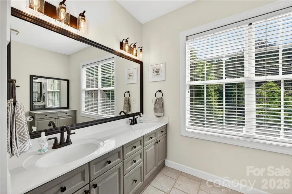 12023 Overlook Mountain Drive Charlotte, NC 28216