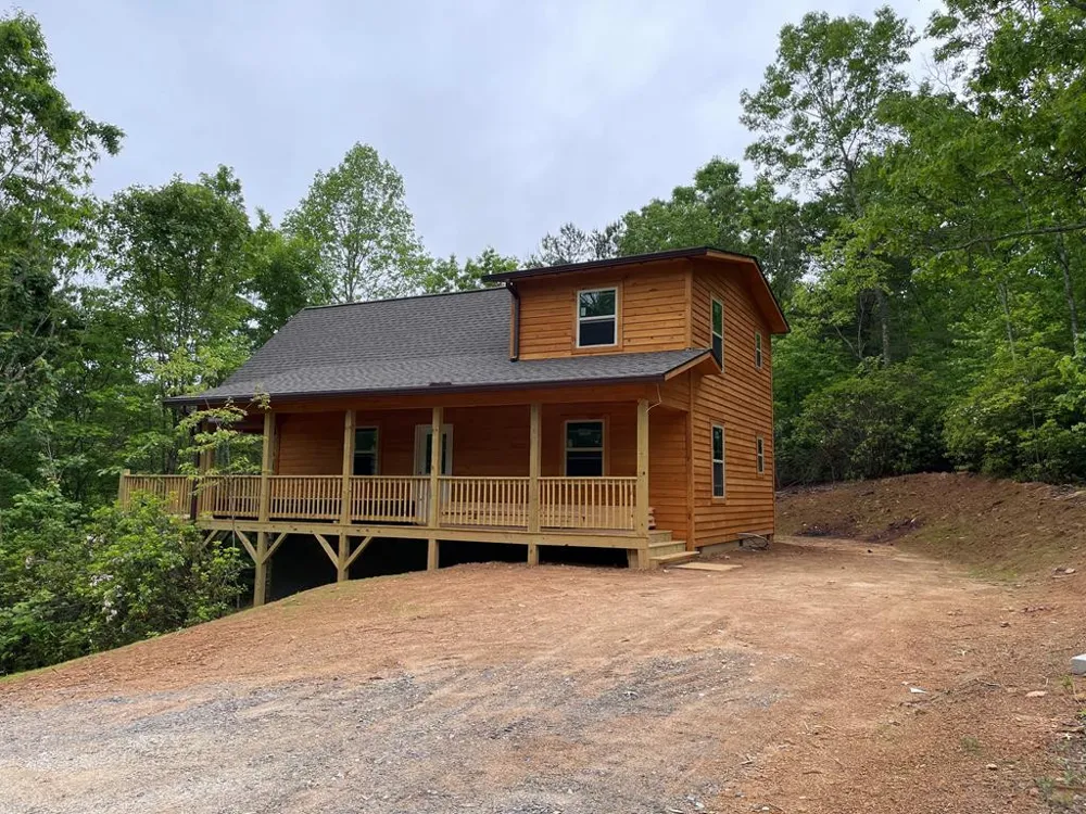 25 Glenn Oak Lane Hayesville, NC 28904