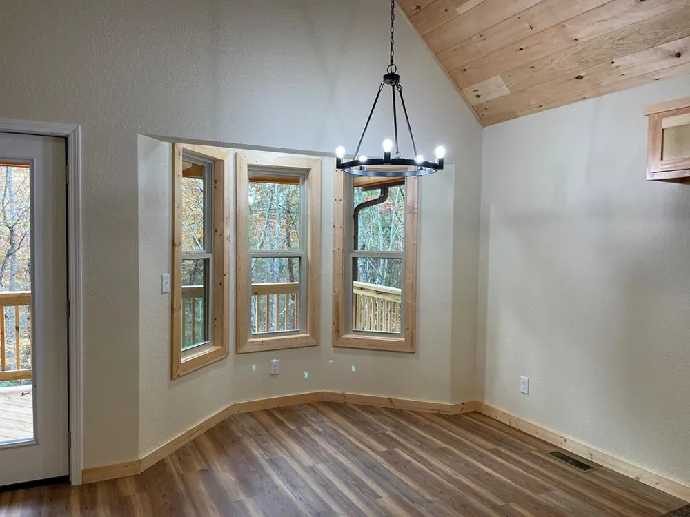 25 Glenn Oak Lane Hayesville, NC 28904