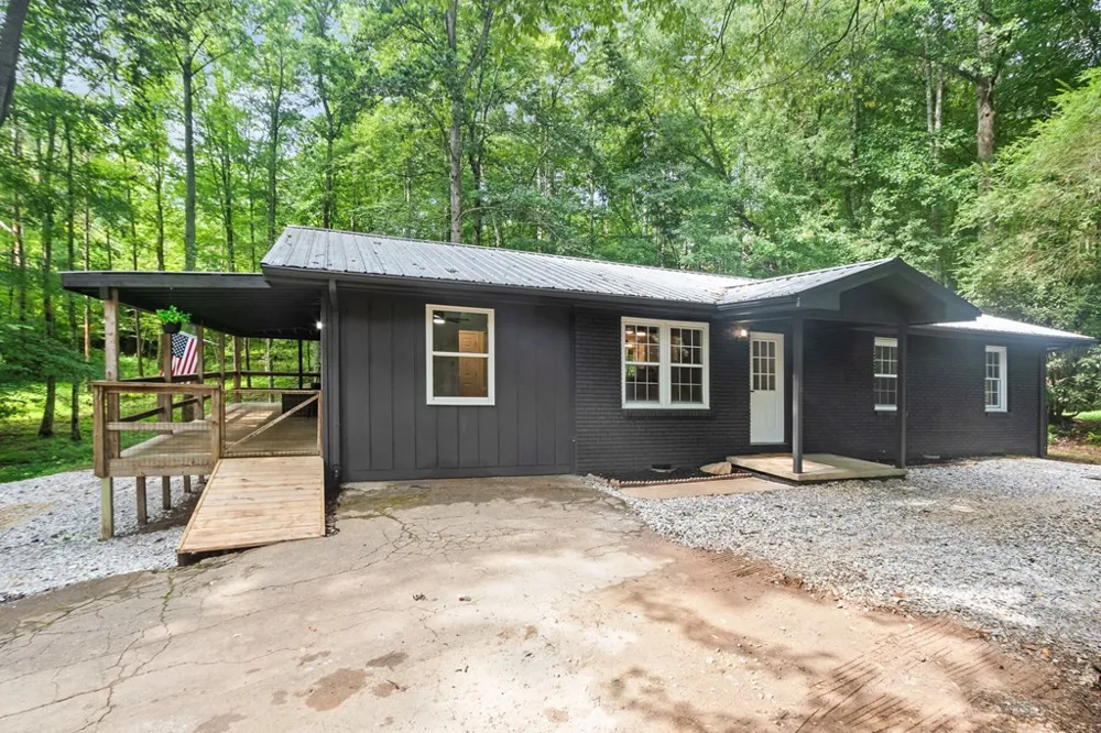 123 Quarry Road Andrews, NC 28901
