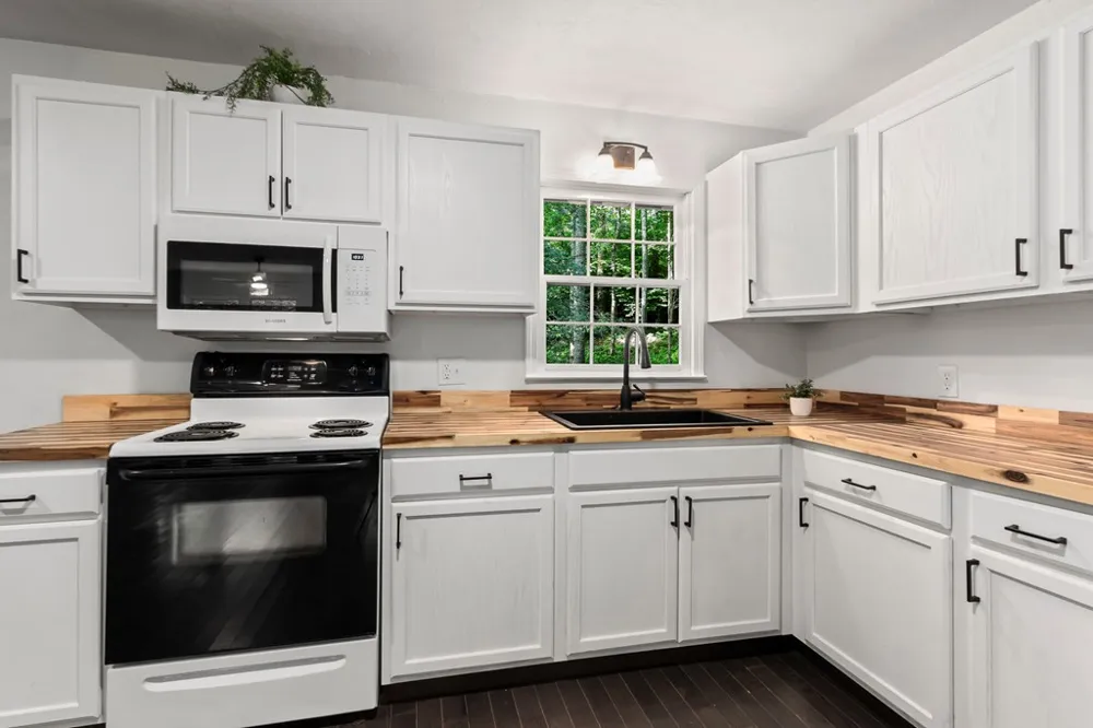 123 Quarry Road Andrews, NC 28901