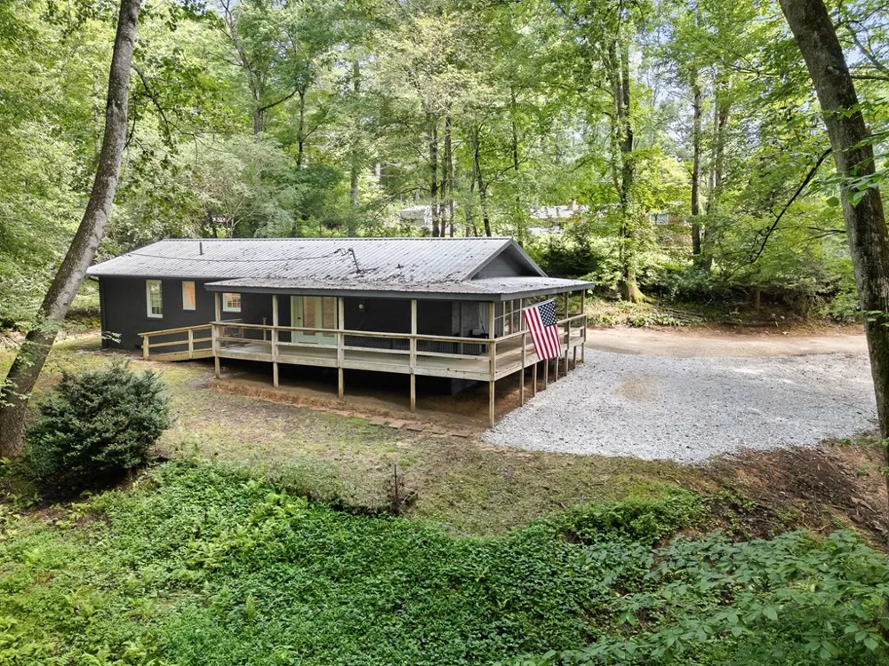 123 Quarry Road Andrews, NC 28901