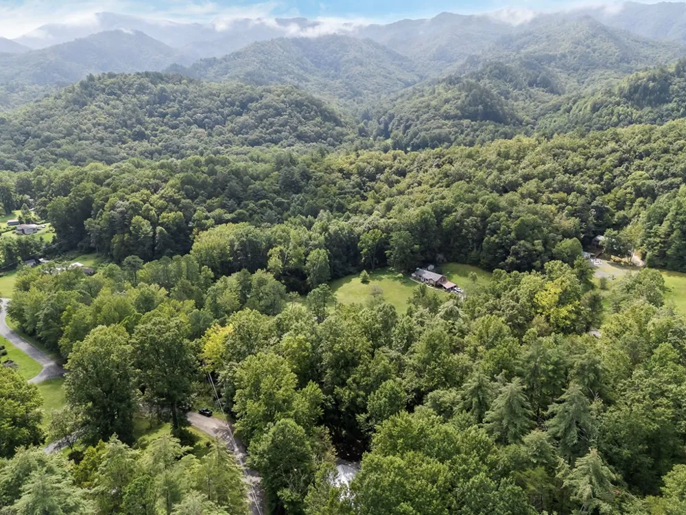 123 Quarry Road Andrews, NC 28901