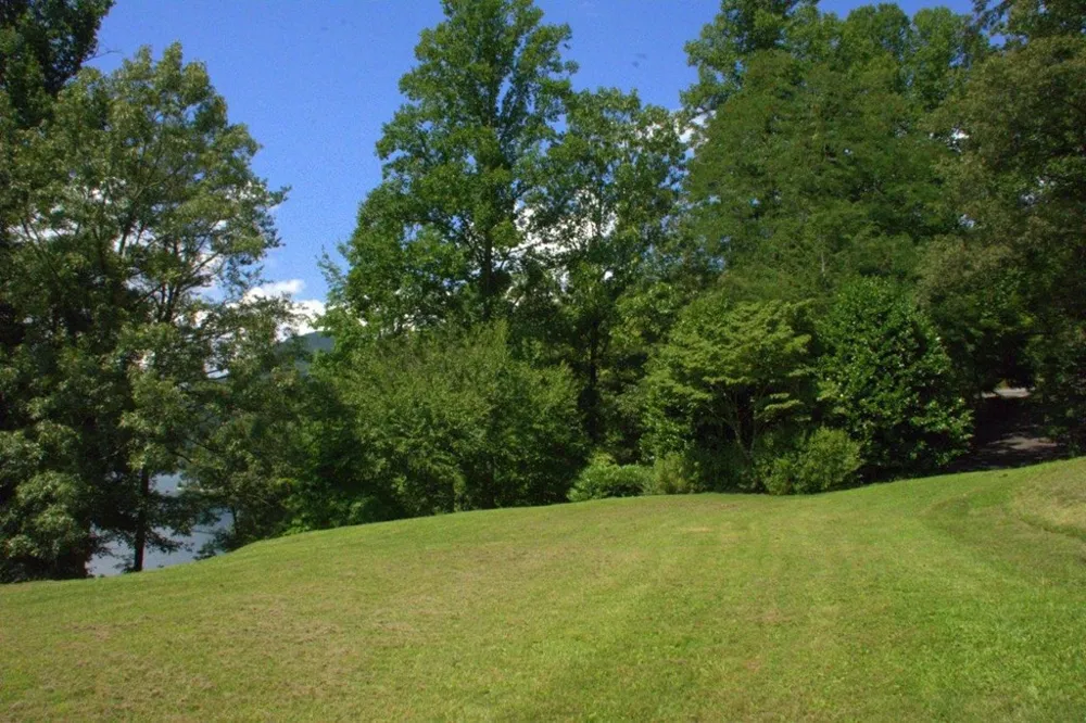 00 Lakeside Trail Robbinsville, NC 28771