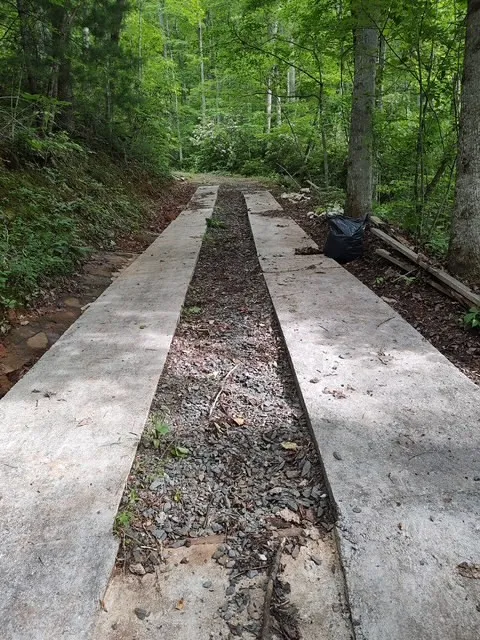 580 Overlook Robbinsville, NC 28771